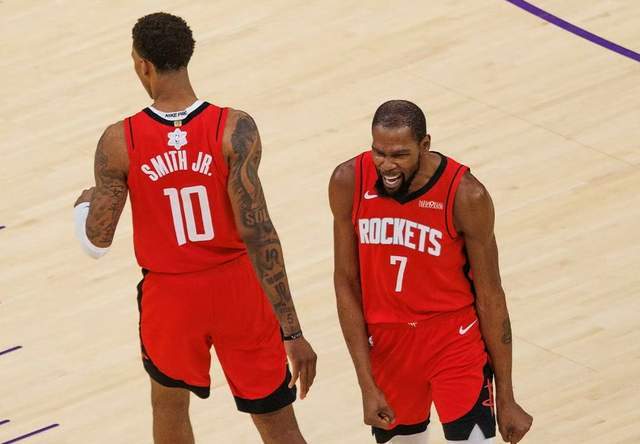 华体会-低命中率18+1，谢泼德获开火权，火箭队极致8人轮换 硬汉锋线上位